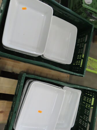 8 Kasser med serveringsfade