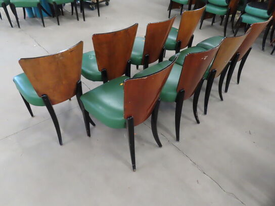 8 stk. Stole med træryg og grøn læder