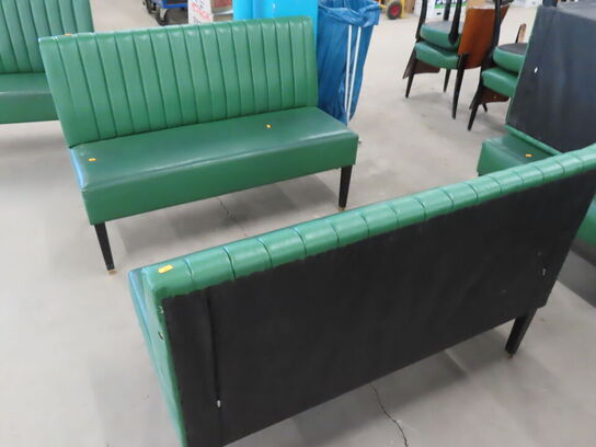 2 stk. Spisesofaer i grøn læder