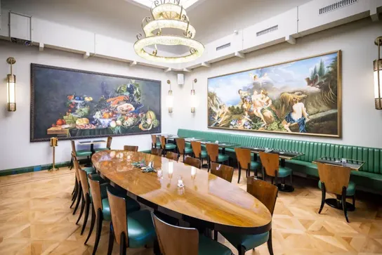 Kunst og inventar fra Restaurant