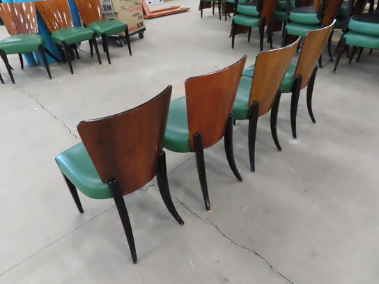 4 stk. Stole med træryg og grøn læder