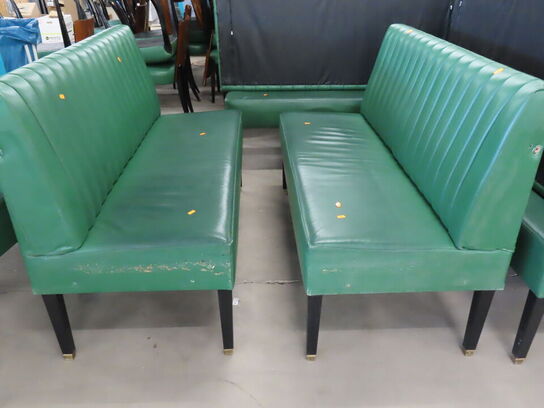 2 stk. Spisesofaer i grøn læder