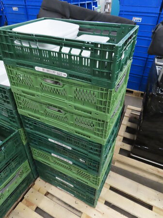 8 Kasser med serveringsfade