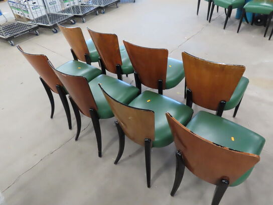 8 stk. Stole med træryg og grøn læder