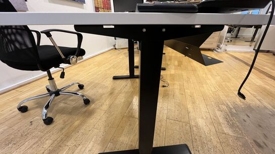 Hæve-Sænkebord, Kontorstol