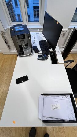 Hæve-Sænkebord 180 x 80 Cm , Kontorstol