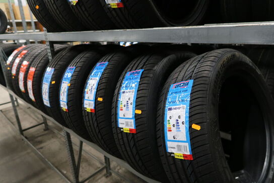 5 stk. dæk SUPERIA 225/55R17 101W XL 