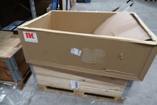 Diverse mursten samt grus 