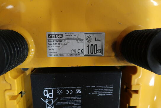 Plænetraktor STIGA Estate SDS 98 Hydro