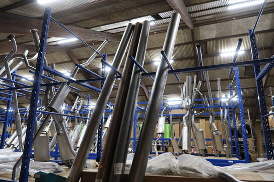 Udstødninger m.v. i reol