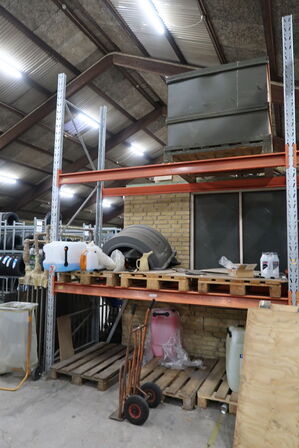 Pallereol med indhold