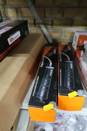 2 stk. fedtsprøjter