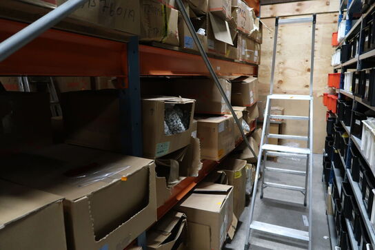 Indhold i 2 fag lagerreoler