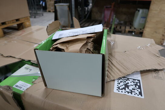 4 paller generatorer 