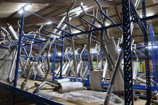 Udstødninger m.v. i reol