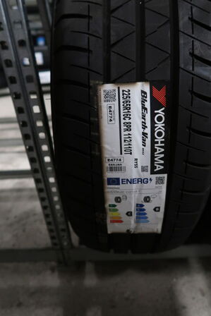 3 stk. dæk YOKOHAMA 225/65R16C 