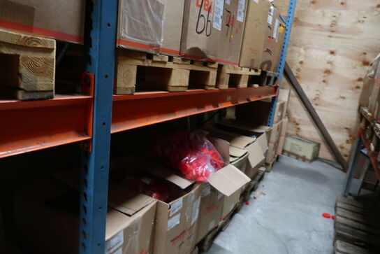 Indhold i 2 fag lagerreoler