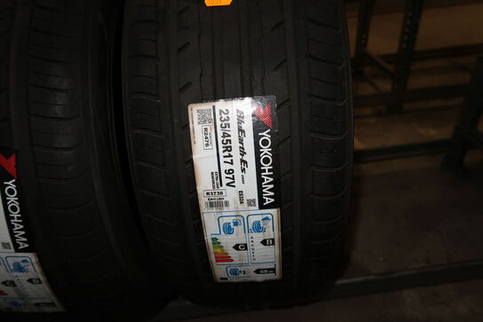4 stk. dæk YOKOHAMA 235/45R17 97V