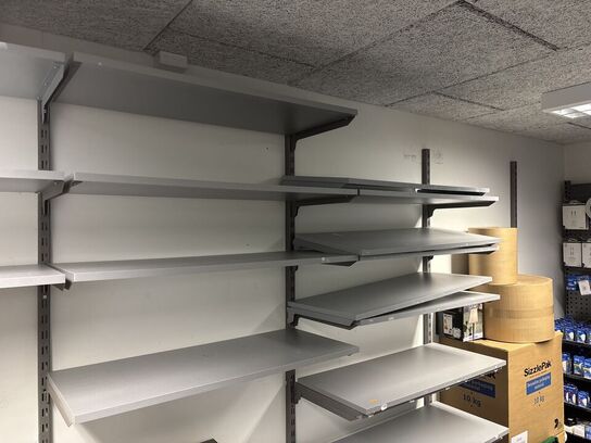 Butiksinventar uden indhold