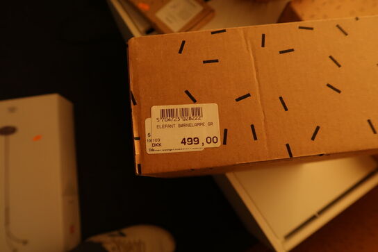 Væglampe FERM LIVING Elephant Lamp