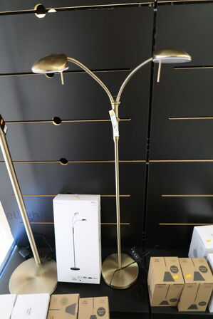 Gulvlampe HALO DESIGN Vegas