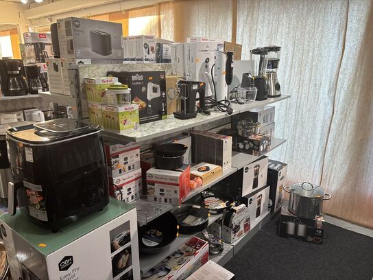 Butiksinventar uden indhold