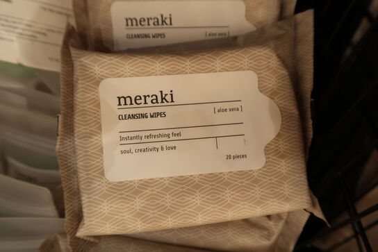 Kurv med svampe, vådservietter MERAKI