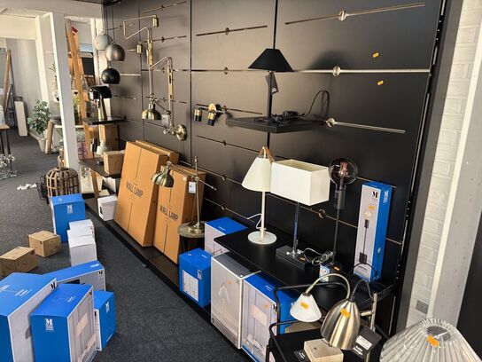 Butiksinventar uden indhold