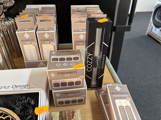 Fyrfadslys, lighter, 2 pakker stagelys COZZY