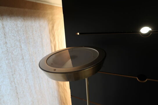 Gulvlampe HALO DESIGN Vegas