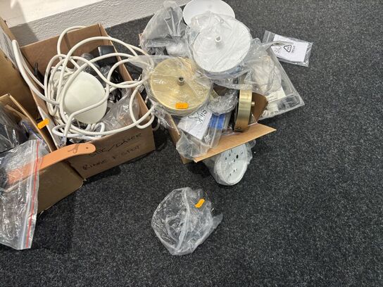 Div. Pærer DIOLUX, kabler, fatninger m.m.