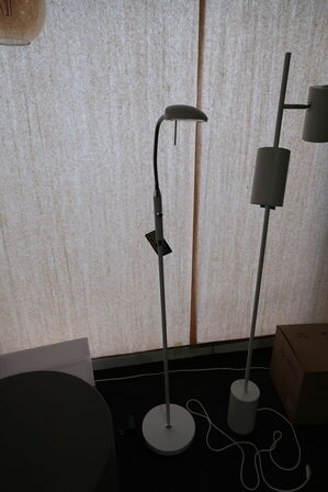 Gulvlampe HALO DESIGN Vegas