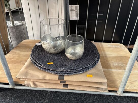 Hylde med div. Dækservietter