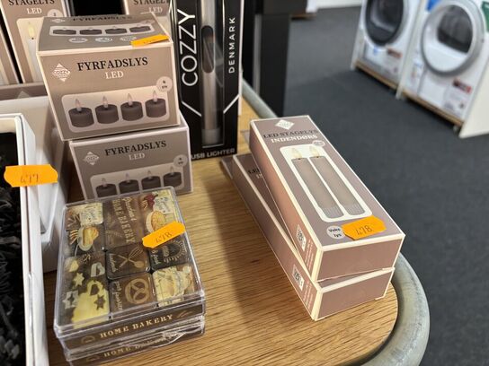 Fyrfadslys, lighter, 2 pakker stagelys COZZY