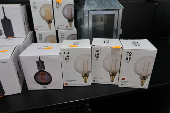 3 stk. pærer COLORS samt fatning HALO DESIGN