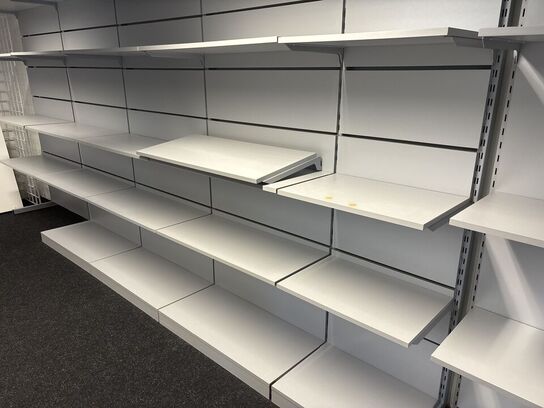 Butiksinventar uden indhold