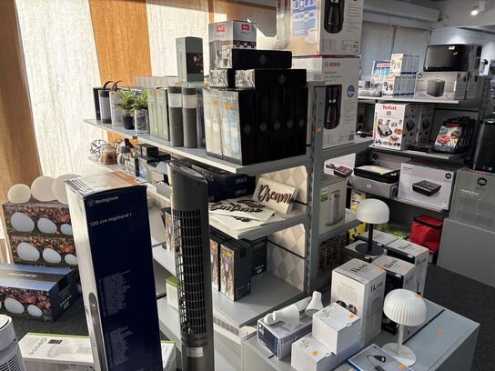 Butiksinventar uden indhold