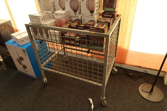 Opbevaringsvogn uden indhold