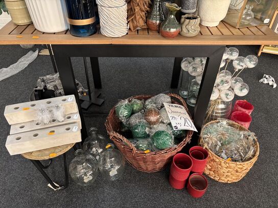 Div. Julepynt, vaser m.m.