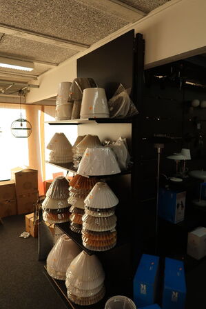 Butiksinventar uden indhold