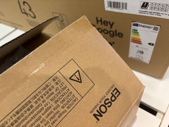 Projektor EPSON EB-W06 EEB