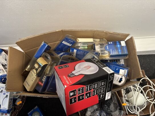 Div. Pærer DIOLUX, kabler, fatninger m.m.