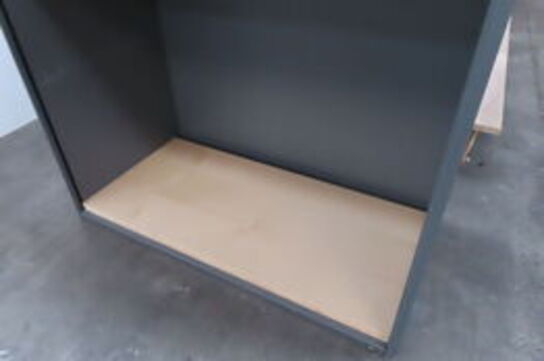 Jalousiskab uden nøgle SIS