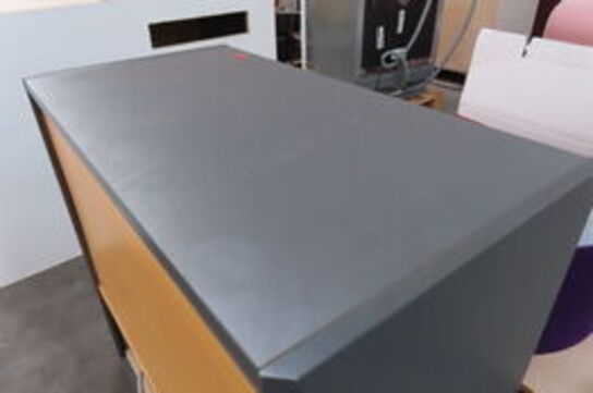 Jalousiskab uden nøgle SIS