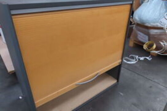 Jalousiskab uden nøgle SIS