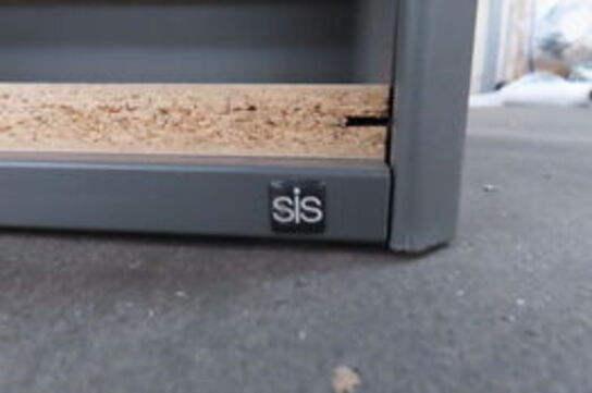 Jalousiskab uden nøgle SIS