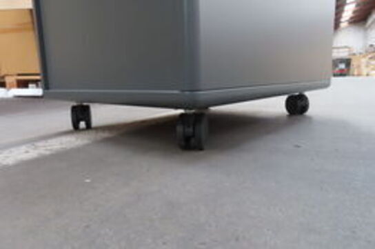 Skuffekasse med hjul