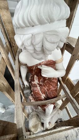 Springvand - Marmorkvinde (150 cm)