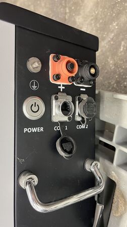 Hybrid Inverter + Lithium Ion Batteri  GROWATT