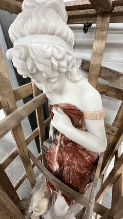 Springvand - Marmorkvinde (150 cm)